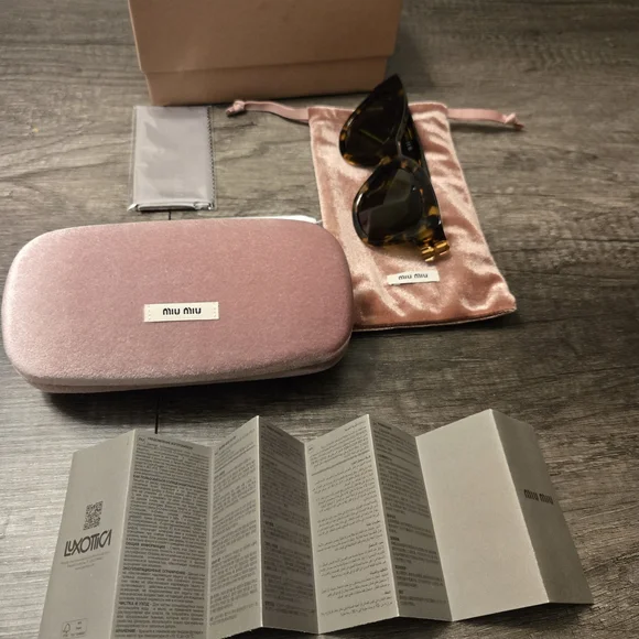 Miu Miu Sunglasses Glimpse MU 01YS 14L09Z 51-22 Honey Havana